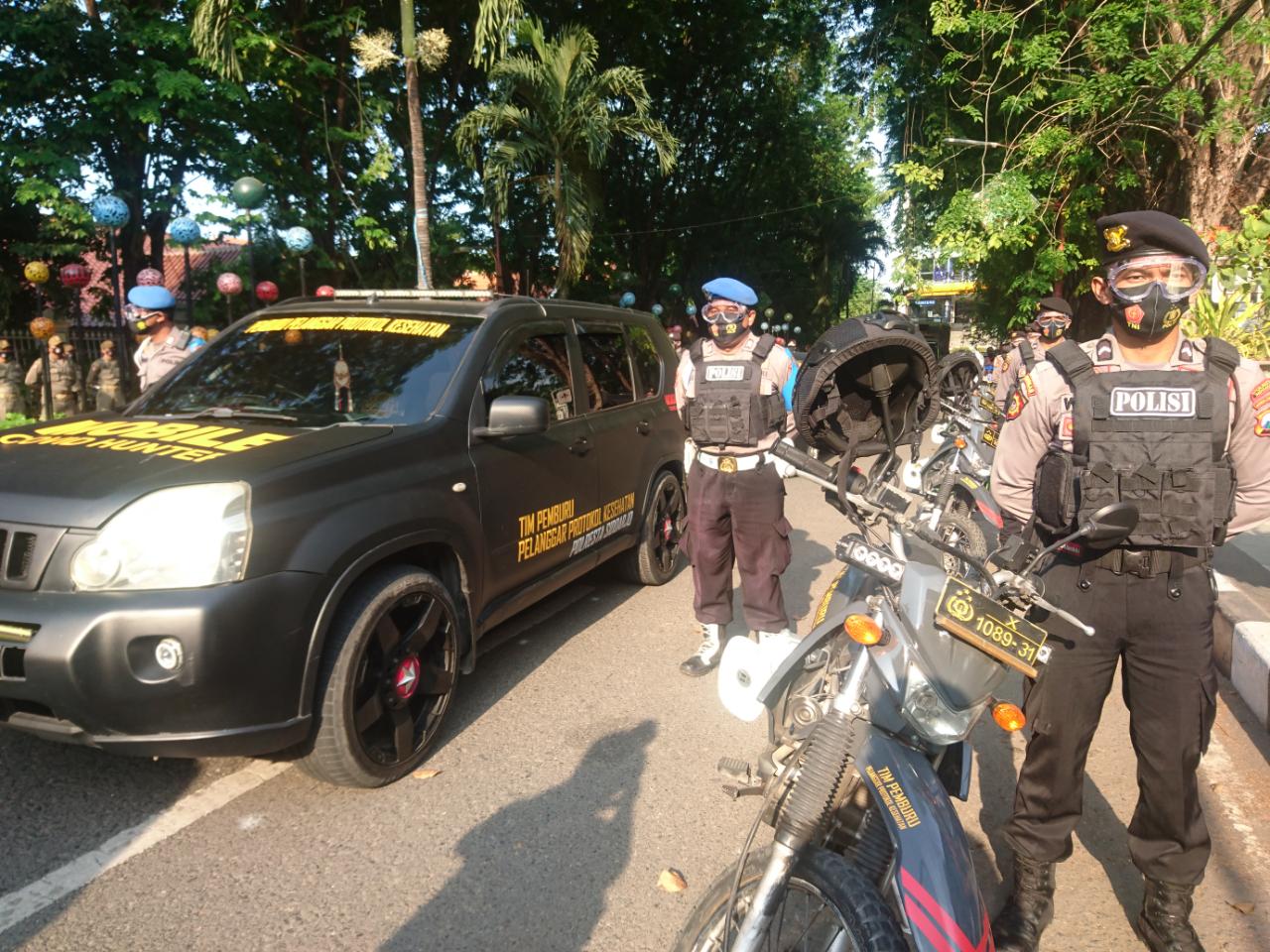 Polres Sidoarjo, Jatim membentuk tim Pemburu Pelanggar Protokol Kesehatan (Mobile Covid Hunter) untuk menekan laju penyerabaran Covid-19.