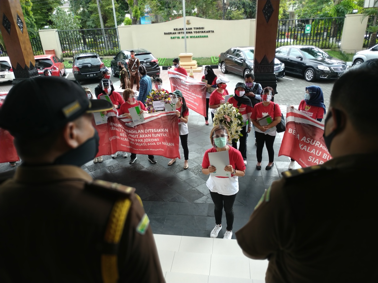 Dua Puluhan Nasabah Wana Artha Datangi Kejati DIY