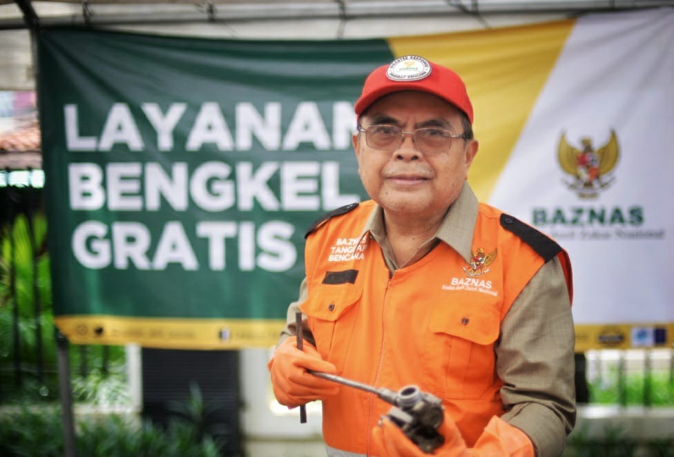 Katua Baznas (Badan Amil Zakat Nasional) Bambang Sudibyo.