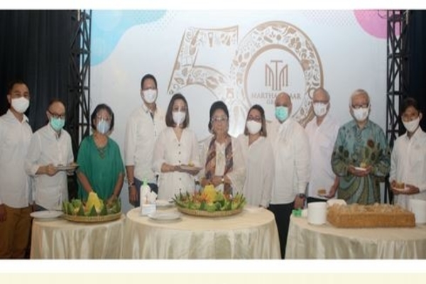 Wujud Syukur 50 Tahun Martha Tilaar Group