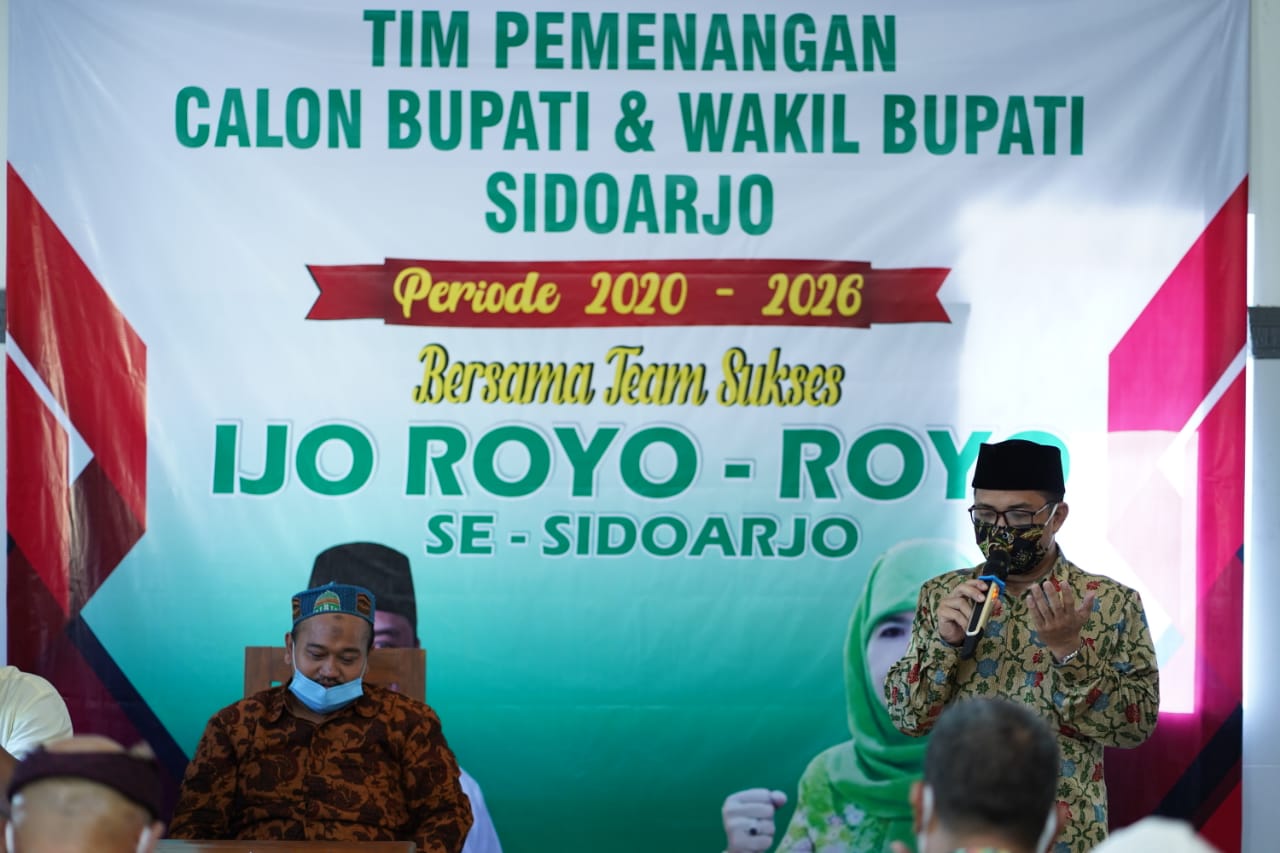 Deklarasi Tim Ijo Royo-royo pendukung Kelana Aprilianto-Dwi Astutik dalam pilkada Sidoarjo, Jawa Timur .