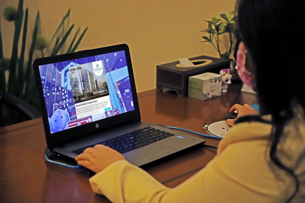 Ilustrasi pencarian rumah melalui booth virtual yang dihadirkan Perumnas.