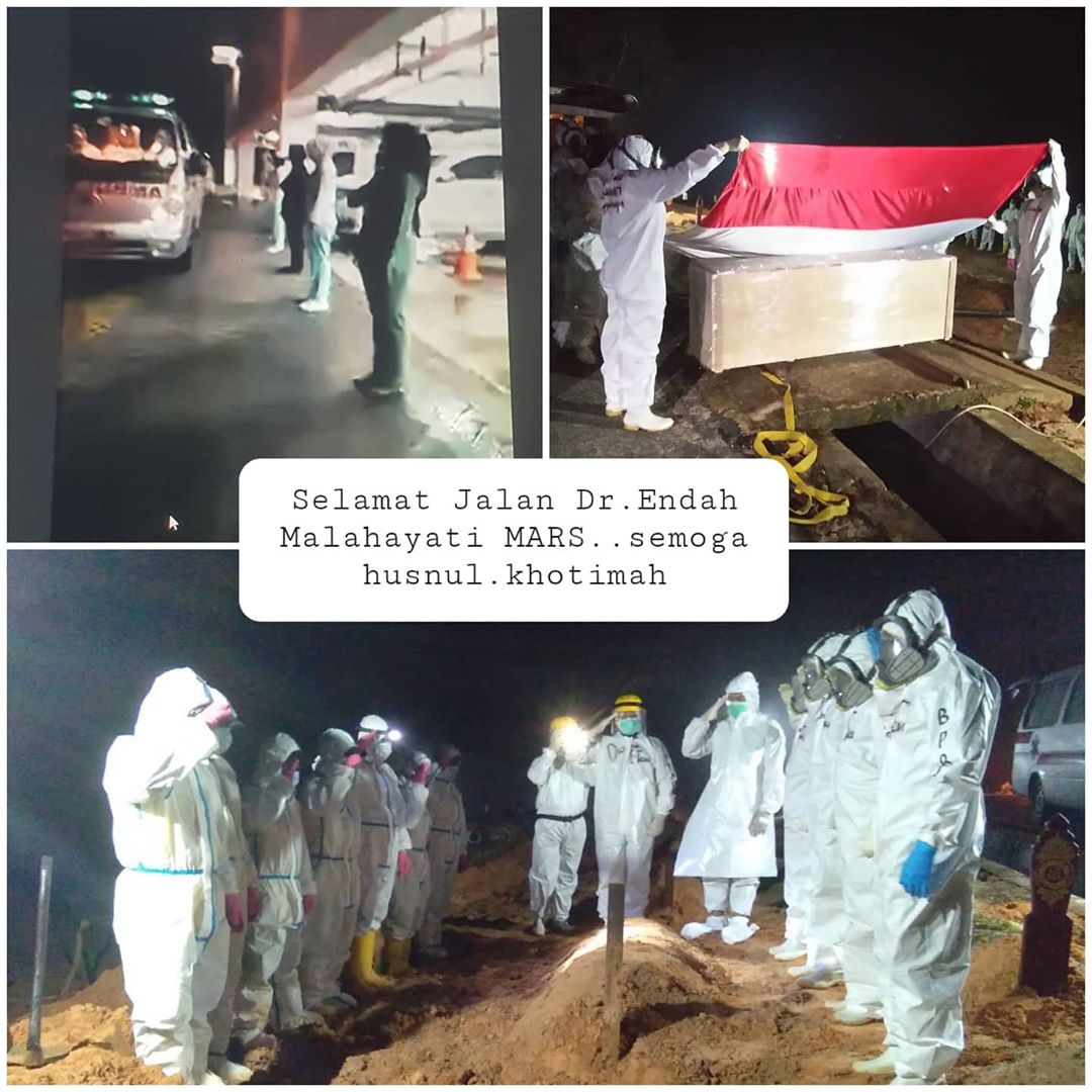 Pemakaman Direktur RS Hermina Samarinda, Kalimantan Timur, Endah Malahayati yang meninggal akibat korona.