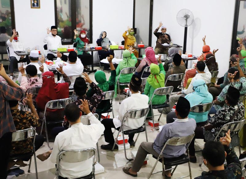 Astutik saat menghadiri pemantapan strategi pemenangan dan bimbingan teknis (bimtek) di Waru, Sidoarjo, Sabtu (26/9/2020)