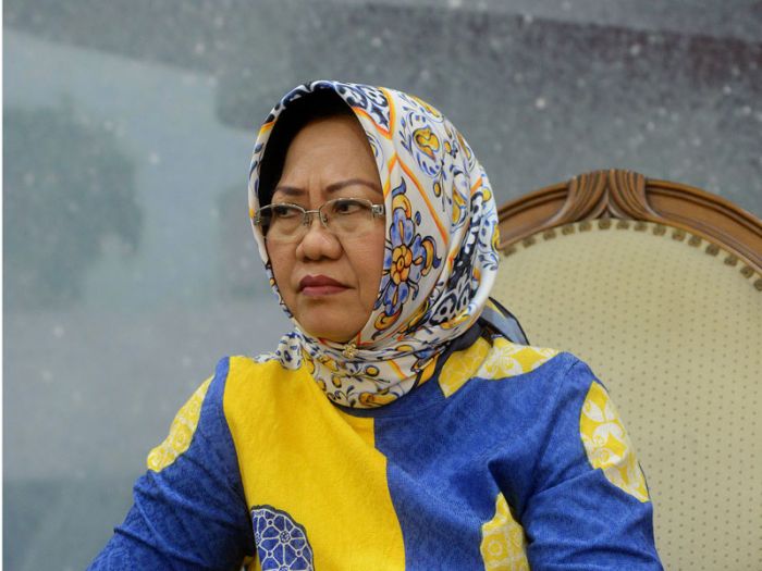 Peneliti senior Pusat Penelitian Politik LIPI (Lembaga Ilmu Pengetahuan Indonesia). Prof Siti Zuhro.