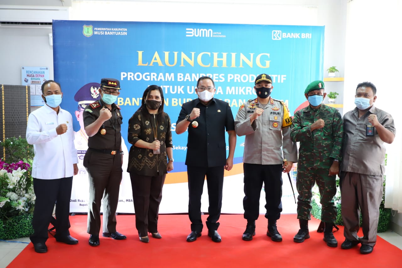 Pelaku UMKM di Musi Banyuasin Terima Bantuan Terdampak Covid-19.