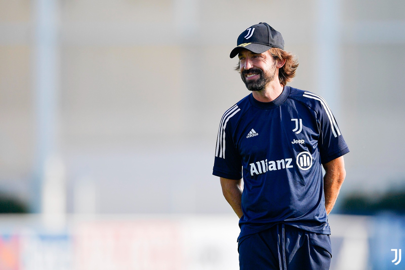 Andrea Pirlo memimpin sesi latihan Juventus.