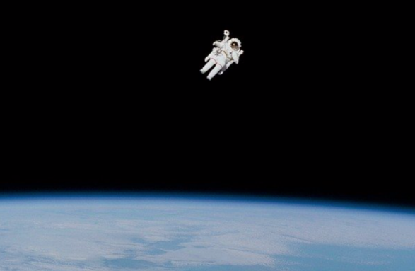 Mau ke Luar Angkasa? Astronot Indonesia Beberkan Syaratnya