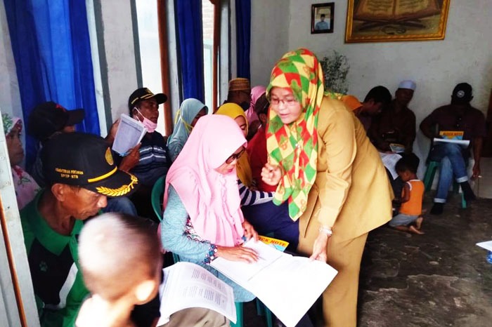 Peserta PLEK adalah rumah tangga tani terpilih (RTT) dari 10 desa yang merupakan wilayah kerja IPDMIP di Bima