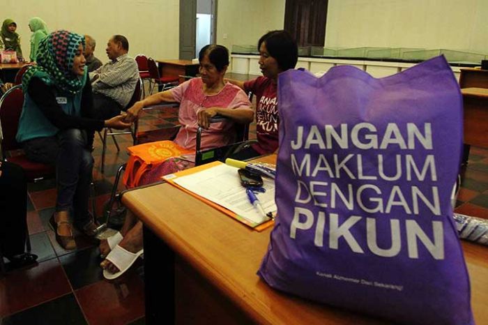 Demensia alzheimer atau pikun merupakan salah satu ancaman bagi lansia di Indonesia saat ini.