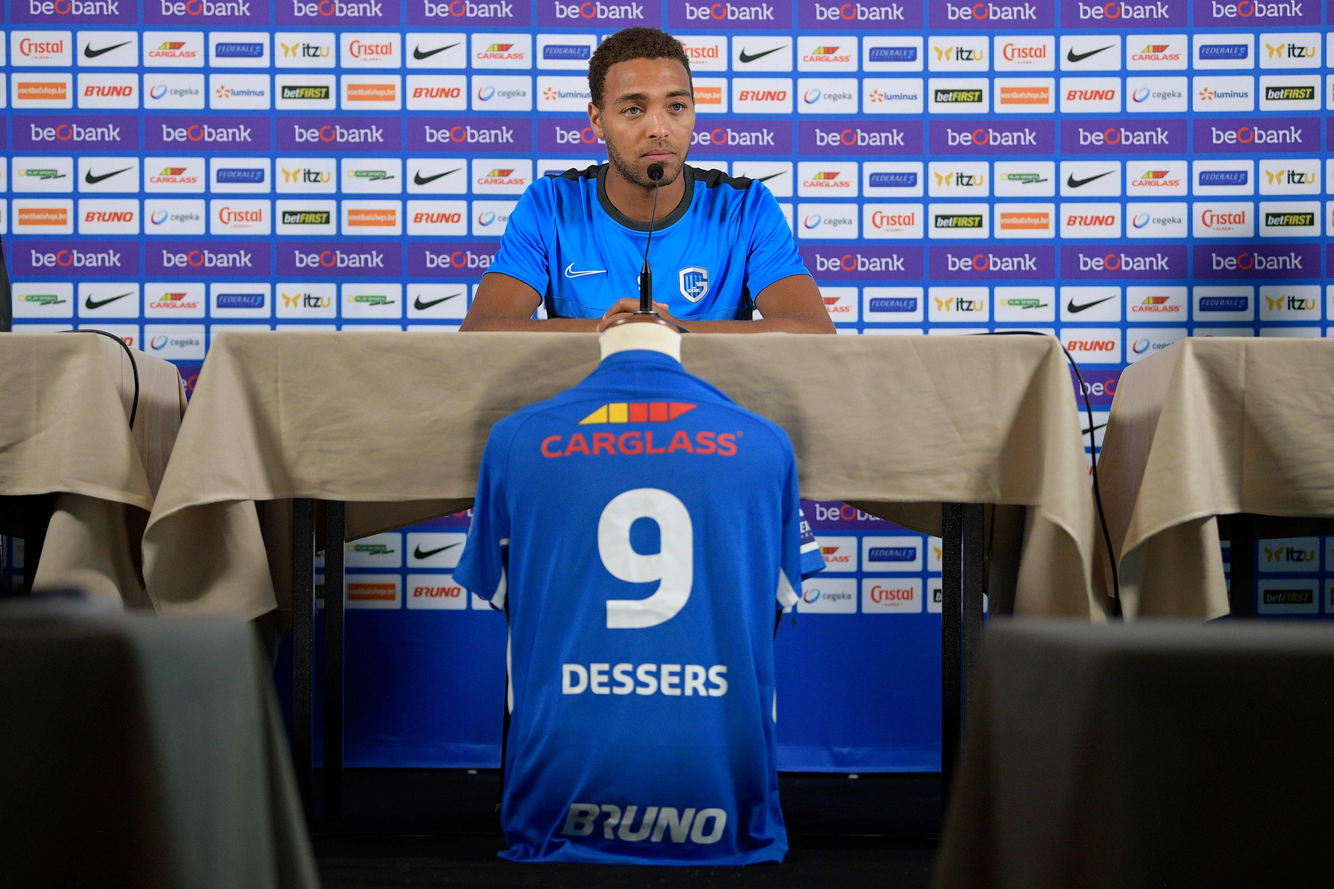 Striker Genk Cyriel Dessers dipanggil timnas Nigeria.