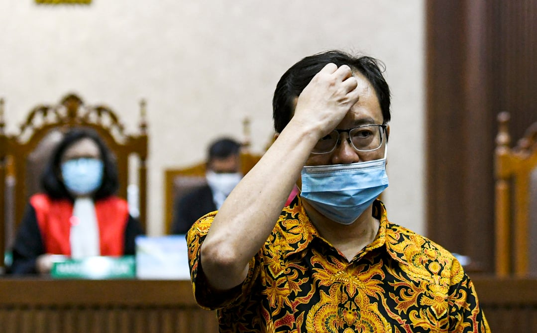 Terdakwa Direktur Utama PT Hanson Internasional Tbk Benny Tjokrosaputro. 