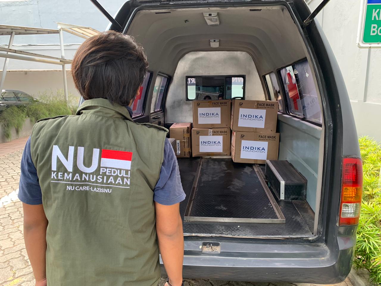 Indika Fundation beri bantuan 50 ribu masker kepada  NU Care-LAZISNU.