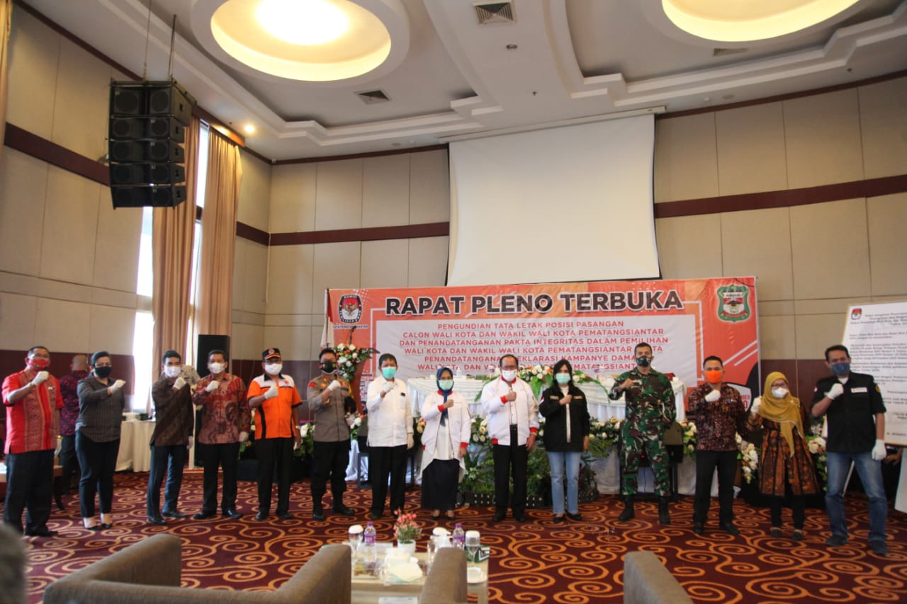 Deklarasi Pilkada damai oleh KPU Pematangsiantar.