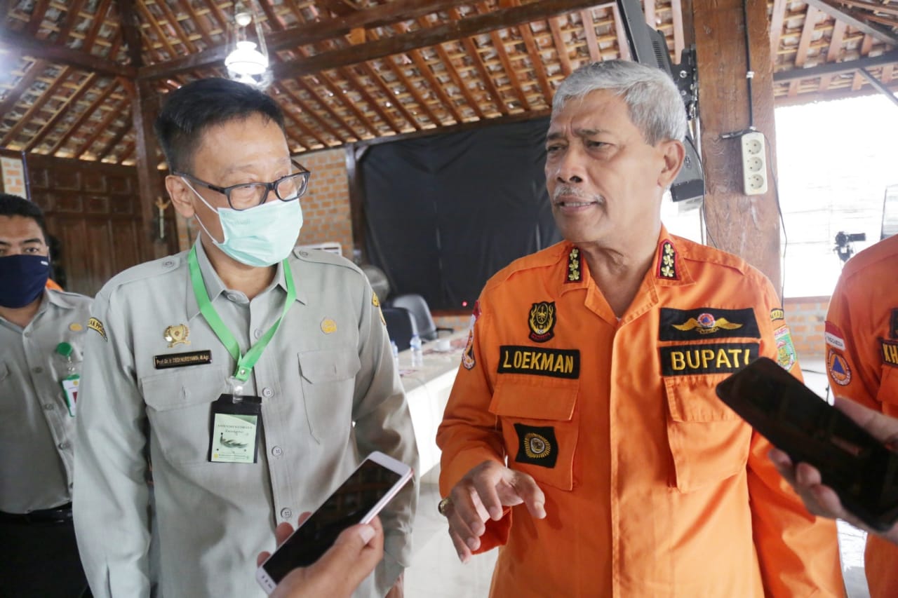 Kepala BPPSDMP, Kementan, Dedi Nursyamsi dan Bupati Lampung Tengah (Lamteng) Loekman Djoyosoemarto. 