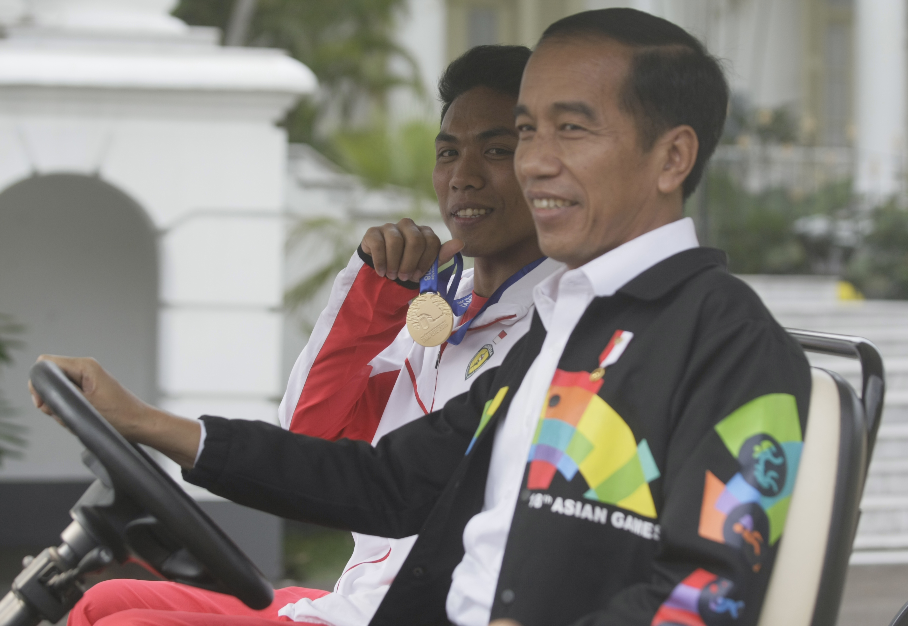 Momen Presiden Jokowi  bersama Pelari Lalu Muhammad Zohri, 2018 silam di Istana Bogor