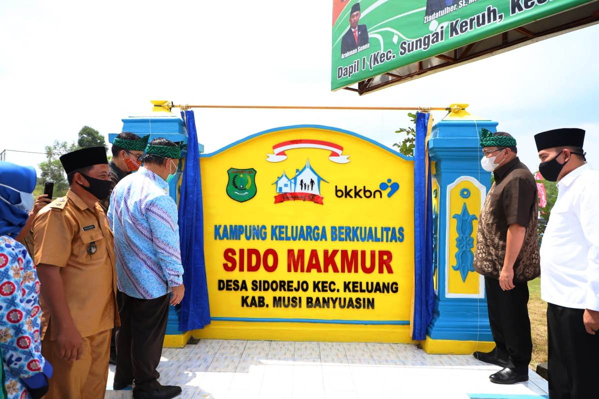 Peresmian Desa Keluarga Berkualitas Adaptasi Baru di Desa Sido Rejo, Kecamatan Keluang, oleh Kepala BKKBN RI Hasto W dan Bupati Muba Dodi RA