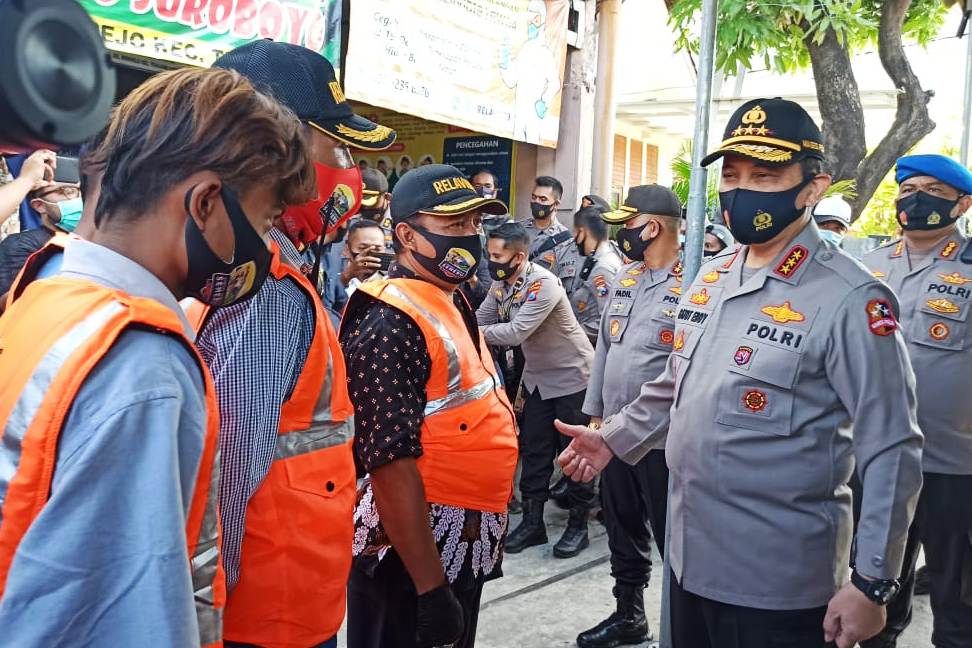  Wakapolri Tinjau Kampung Tangguh Semeru Wonorejo 