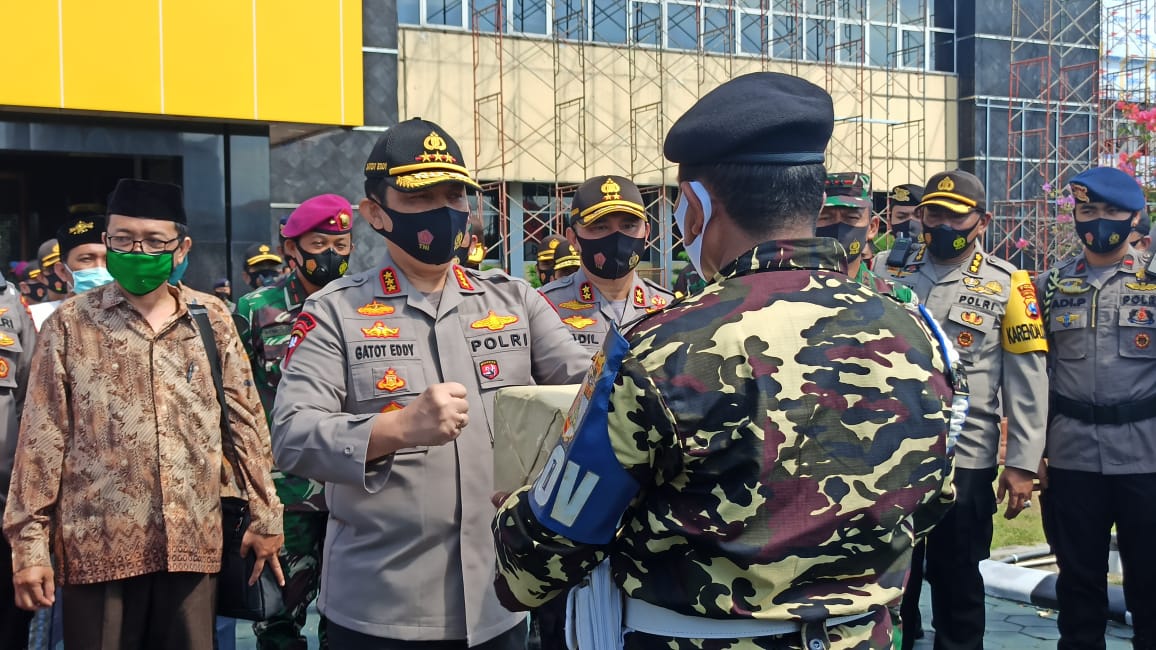 Wakapolri Komjen Gatot Eddy Pramono saat mengunjungi Polda Jatim. 