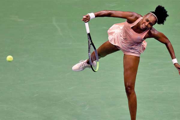 Mantan ratu tenis dunia Venus Williams ketika bertanding melawan petenis Republik Ceko Karolina Muchova