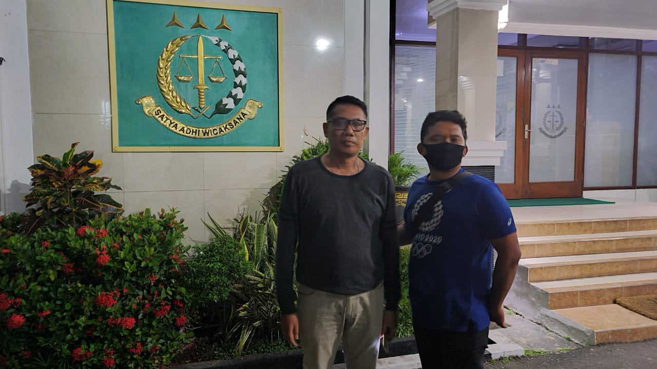 Terpidana Rusmandi Chandra (kiri). 