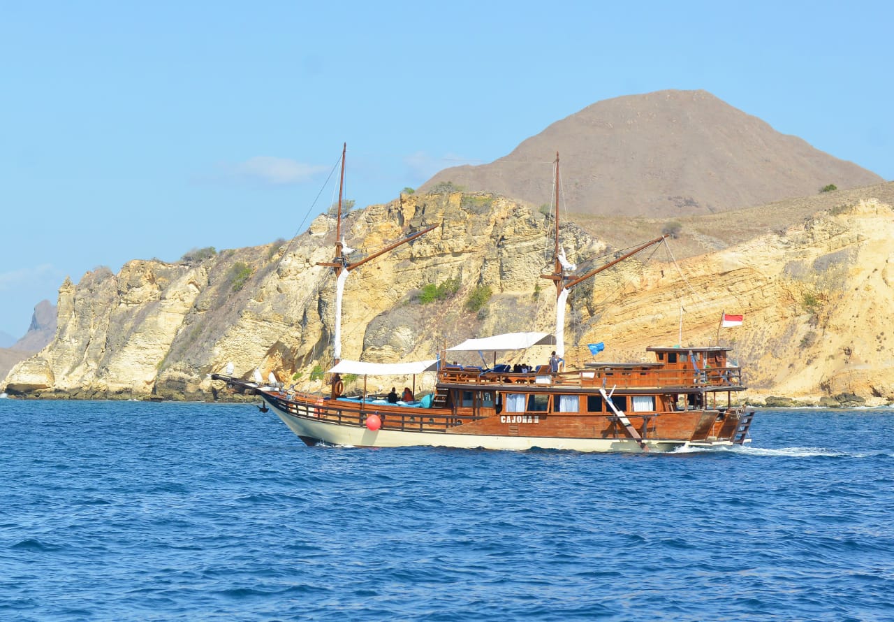 Labuan Bajo tetap menjadi destinasi terbaik karena alam dan budayanya sangatlah eksotis. 