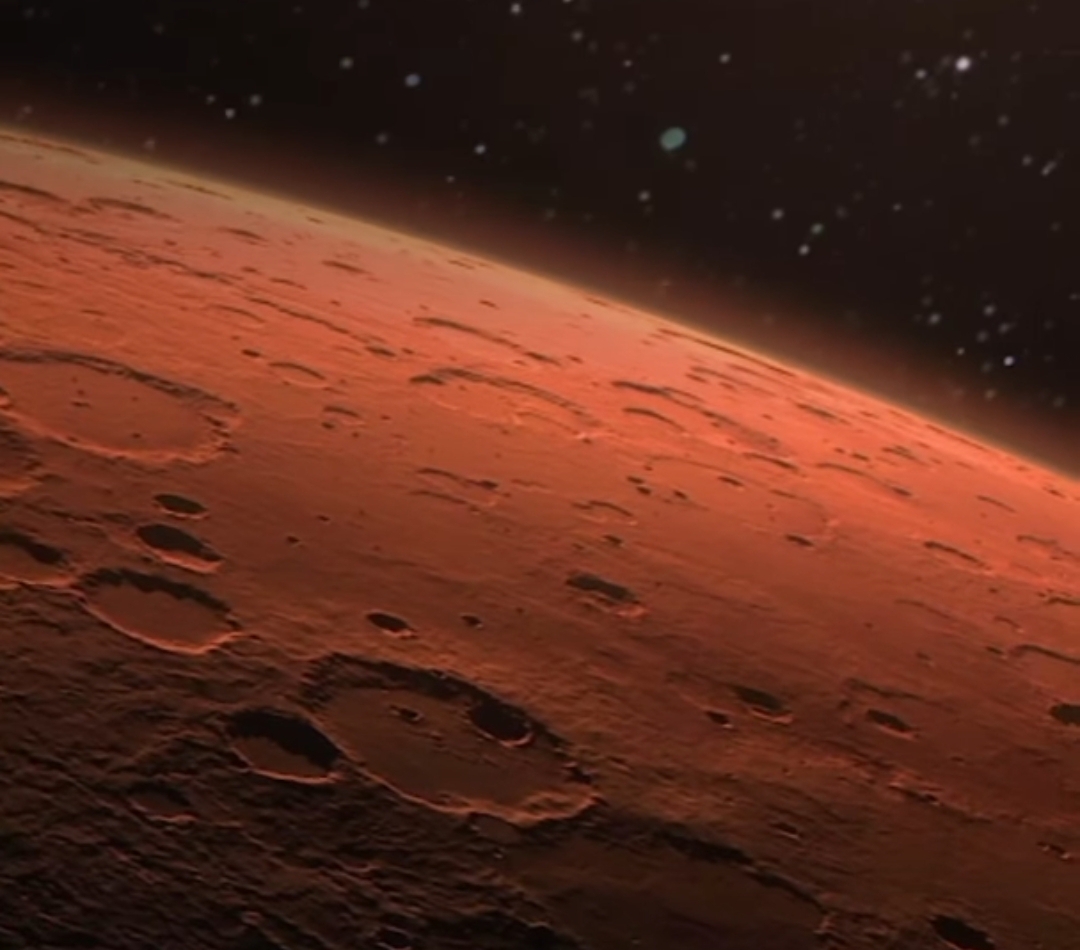 Tiga danau bawah tanah dengan kandungan air asin yang cukup banyak telah ditemukan di Mars.