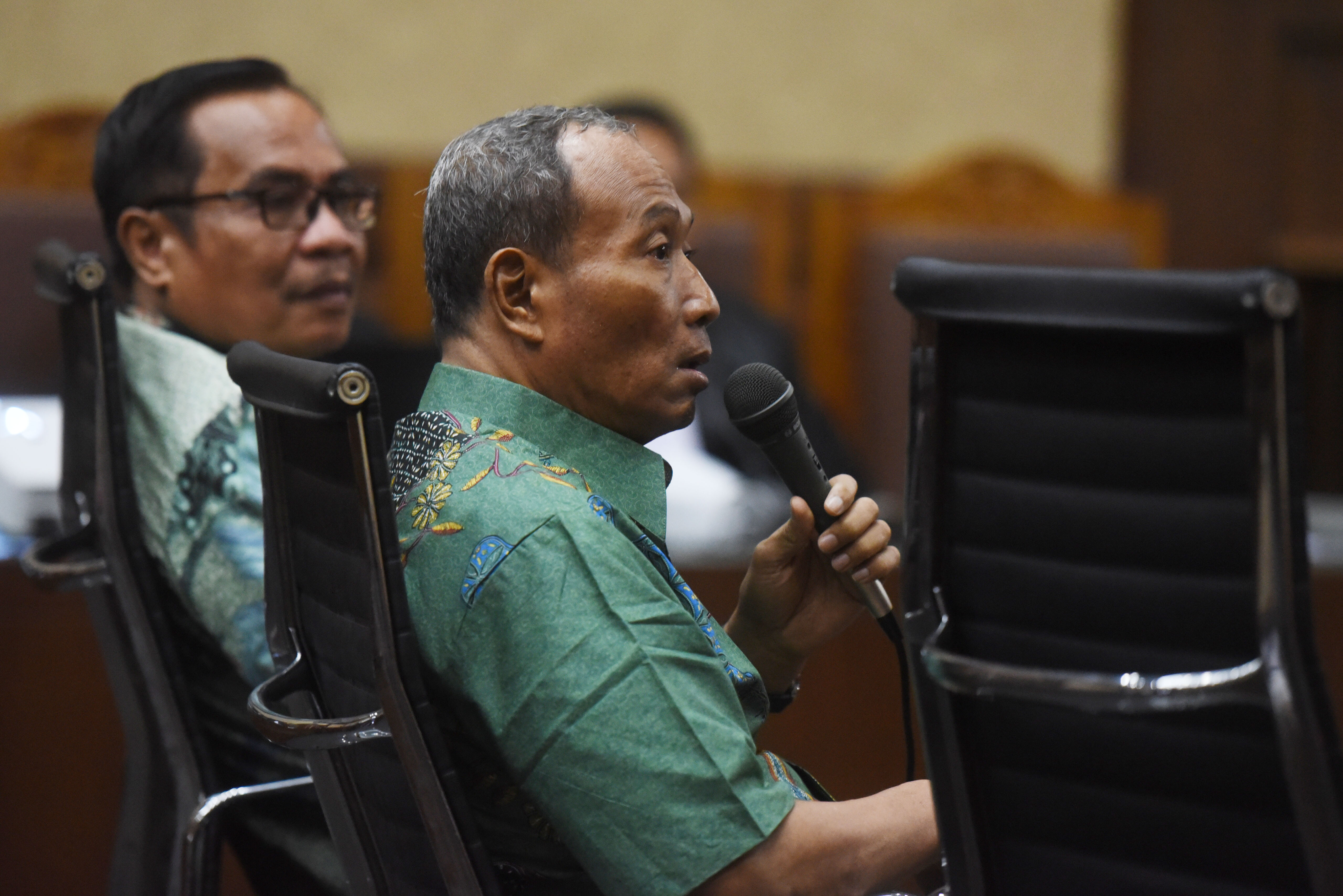 Sugiharto (Kanan) dan Irman