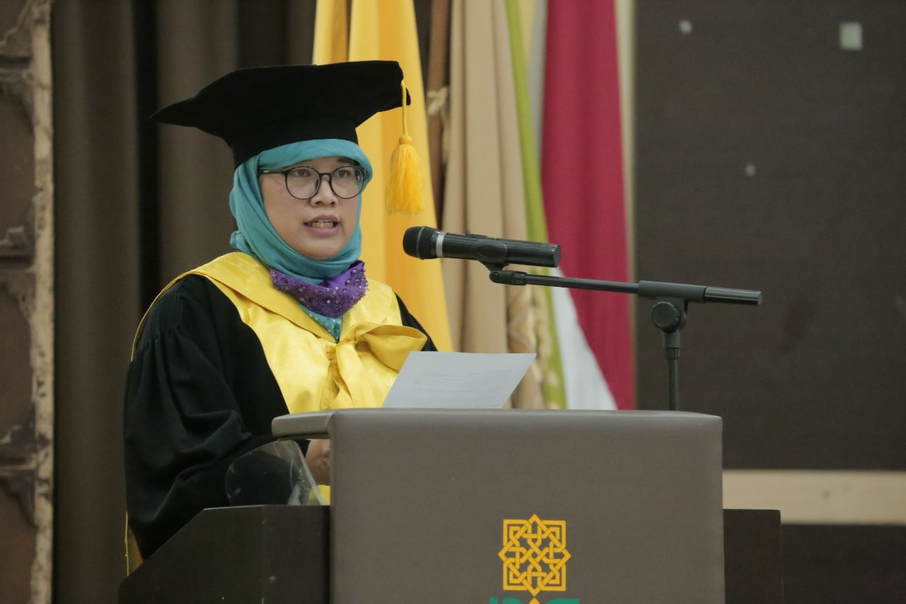 Pengukuhan Guru Besar Prof Alimatul Qibtiyah: