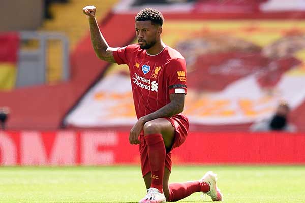 Pesepak bola Liverpool Georginio Wijnaldum