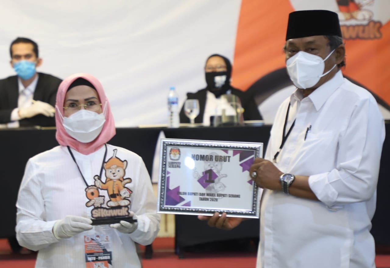  Pasangan calon bupati-wakil bupati Serang Ratu Tatu Chasanah-Pandji Tirtayasa mendapatkan nomor urut 1 dalam Pilkada Kabupaten Serang.