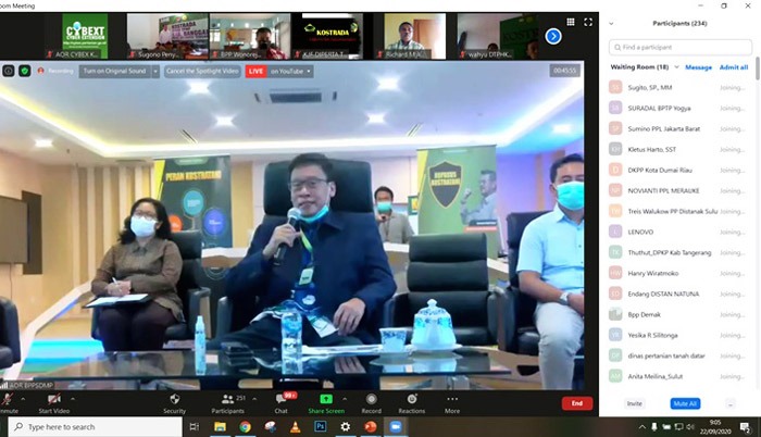 Kepala BPPSDMP Dedi Nursyamsi memimpin Ngobras Penyuluhan didampingi Kabid Penyelenggaraan Penyuluhan - Pusluhtan, Joko Samiyono