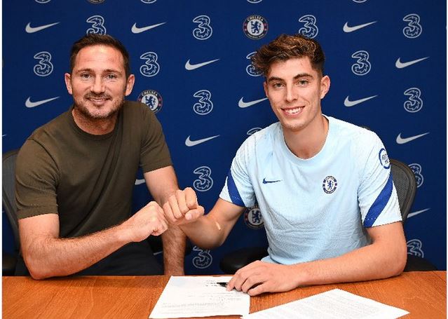 Manajer Chelsea Frank Lampard (kiri) bersama Kai Havertz