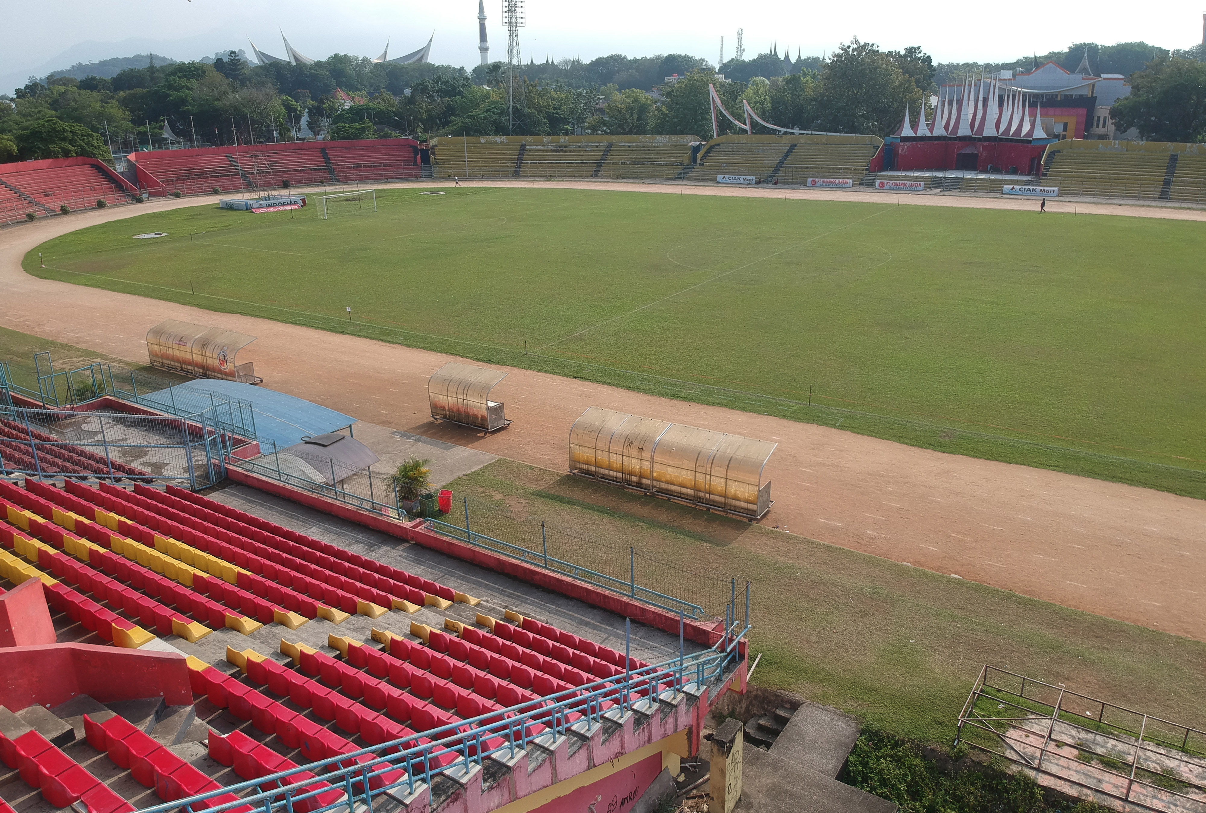 Stadion H Agus Salim, markas Semen Padang FC 