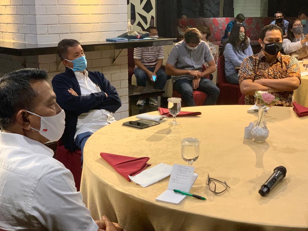 Ada 18 nama masuk dalam daftar legenda bulu tangkis yang turut melakukan pertemuan dengan Moeldoko. 