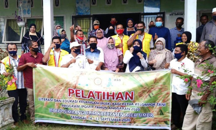 Edukasi yang diberikan khususnya akses produk dan layanan keuangan pertanian seperti KUR dan Asuransi Tani