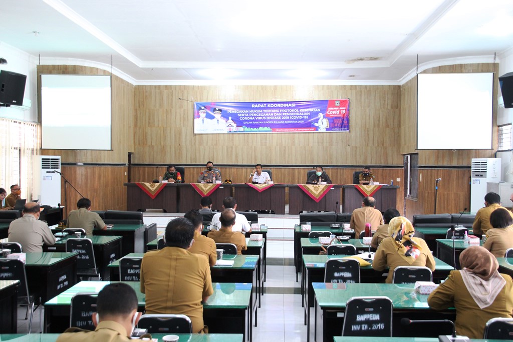 Rakor pembentukan tim penegakan hukum protokol kesehatan penanganan covid-19 Kota Pematangsiantar, Senin (21/9/2020)