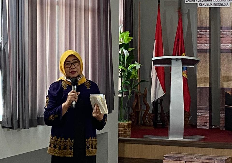 Plt. Deputi Hukum, Advokasi dan Pengawasan Regulasi Badan Pembinaan Ideologi Pancasila (BPIP) Ani Purwanti.