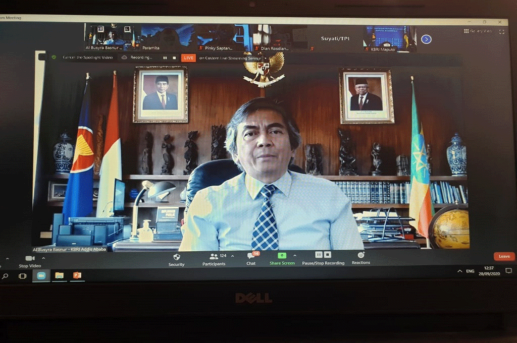 Dubes Al Busyra Basnur dalam seminar nasional bertajuk Gastro Diplomacy Goes to Africa. (Foto:KBRI Addis Ababa)