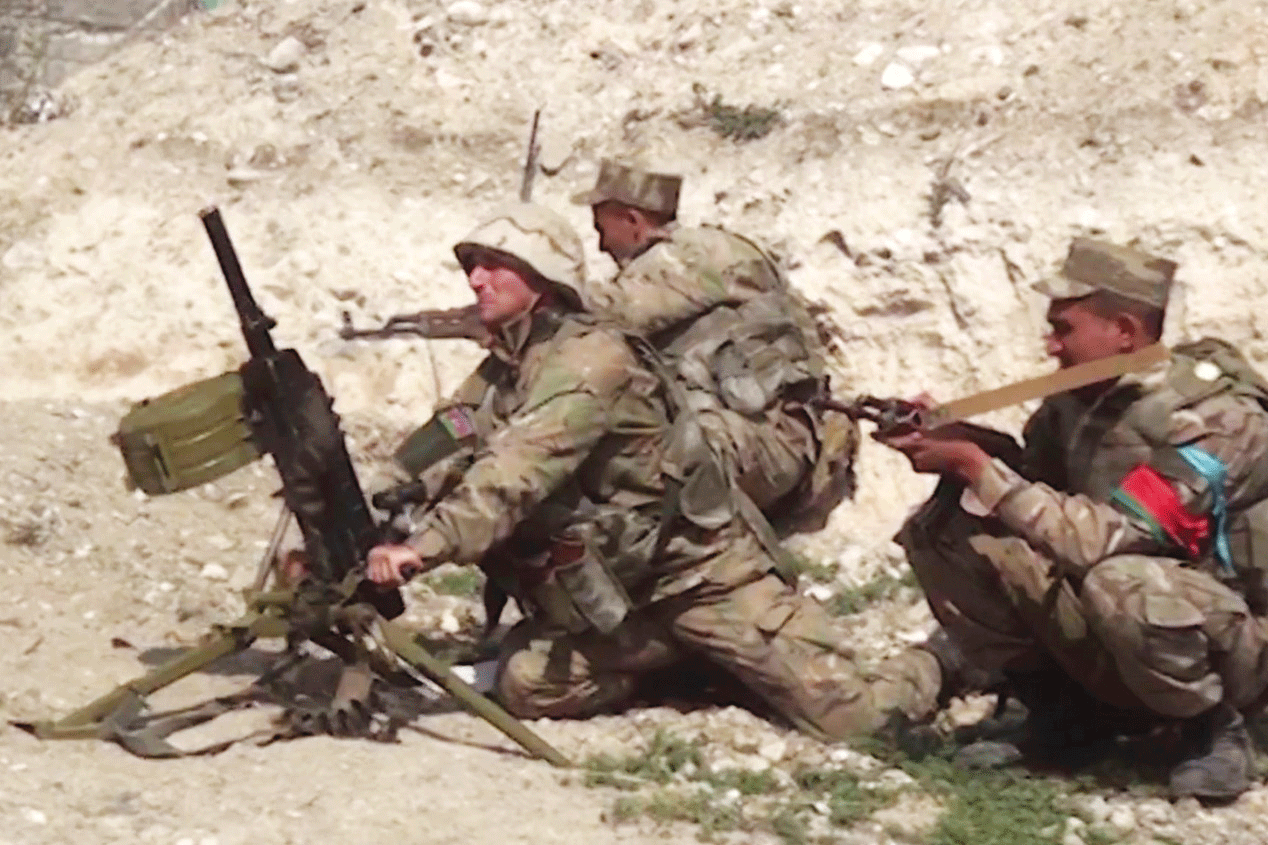 PERANG ANTARA AZERBAIJAN DAN ARMENIA: Militer Azerbaijan melakukan operasi pembebasan tujuh desa yang diduduki pasukan separatis Armenia 