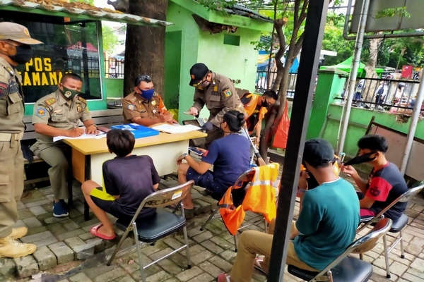 Ilustrasi -- Operasi yustisi di Johar Baru, Jakpus, Selasa, 15 September 2020. 