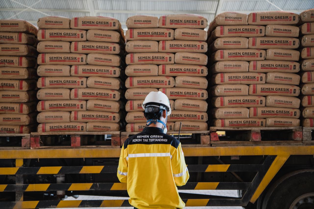 PENJUALAN SEMEN MELALUI ON LINE MENINGKAT