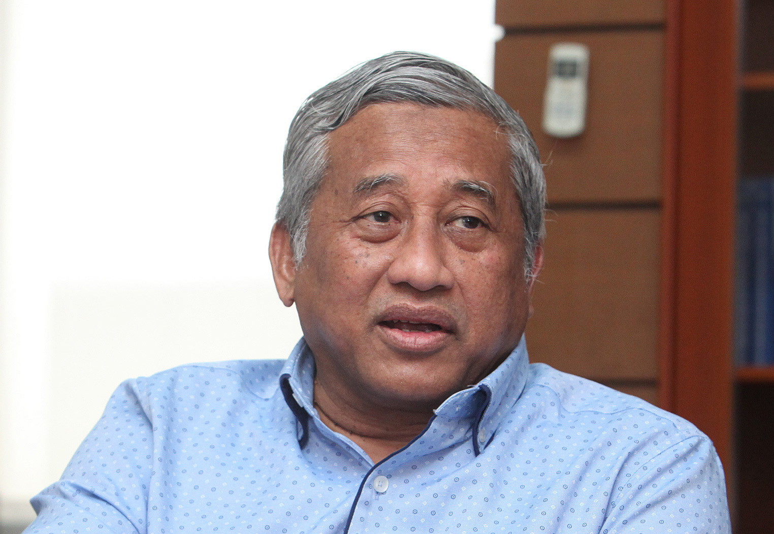 Ketua Dewan Pers M. Nuh difoto di Gedung Dewan Pers, Jakarta, Rabu (05/02).