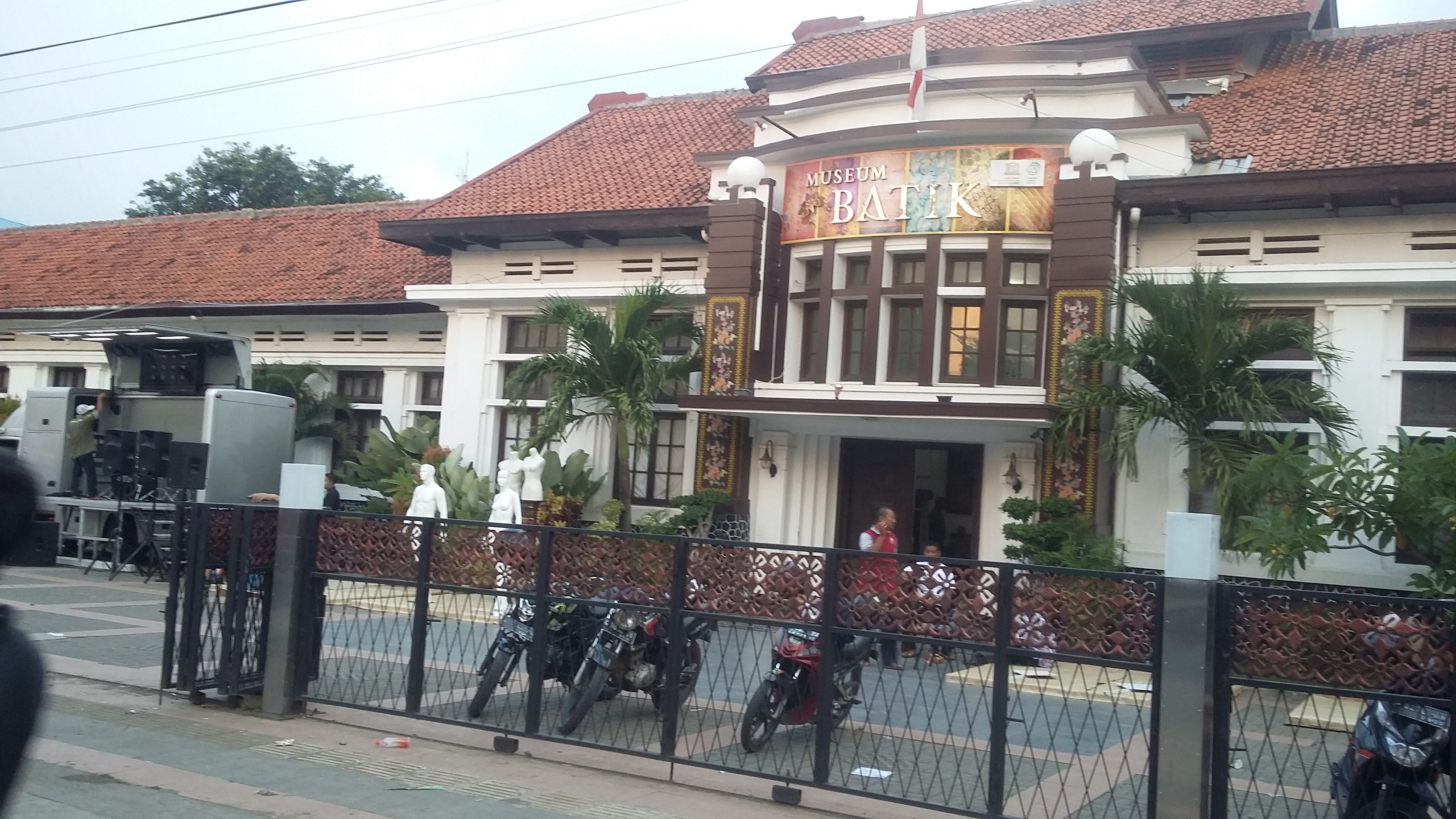 MUSEUM BATIK PEKALONGAN: