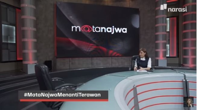 Tangkapan layar video Najwa Shihab saat mewawancarai kursi