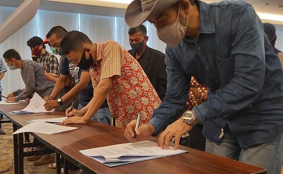 Pada acara Bussiness Matching dilakukan pula kerja sama penandatanganan. 