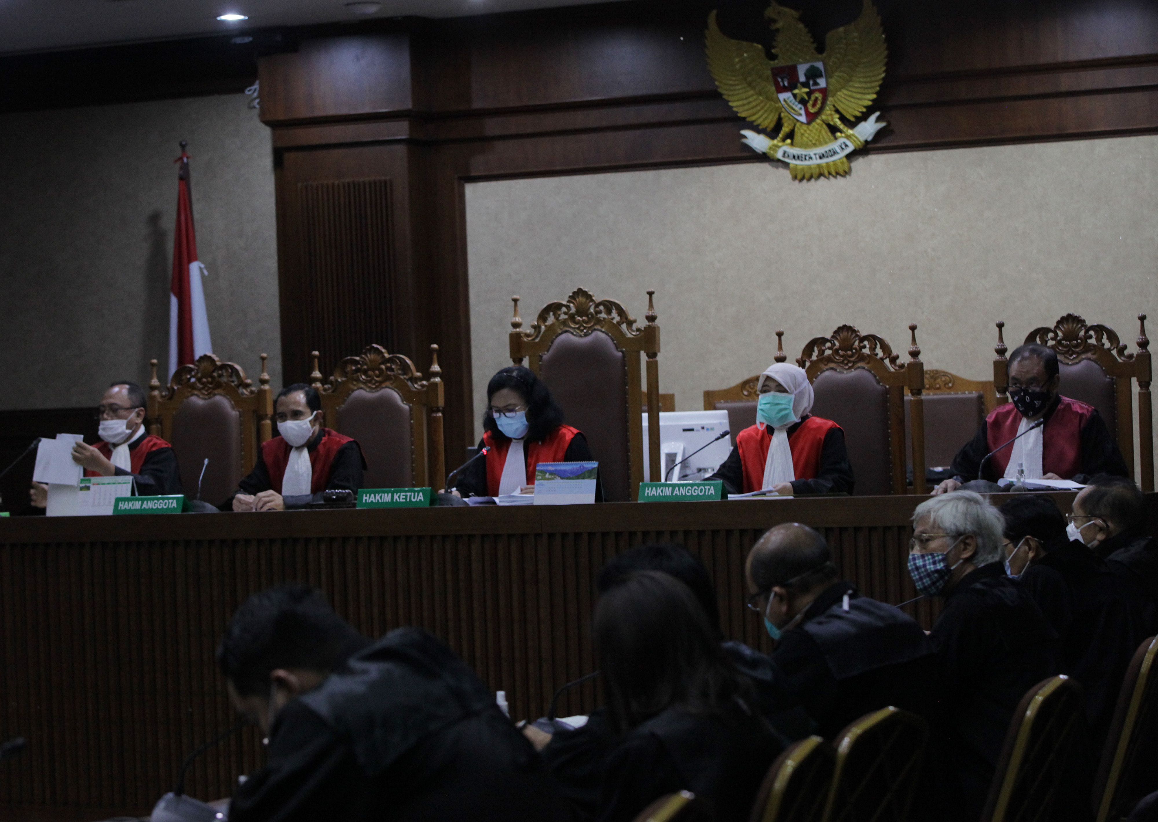 Sidang virtual pembacaan vonis kasus korupsi PT Asuransi Jiwasraya dengan terdakwa Benny Tjokrosaputro di Pengadilan Tipikor, Senin (26/10).