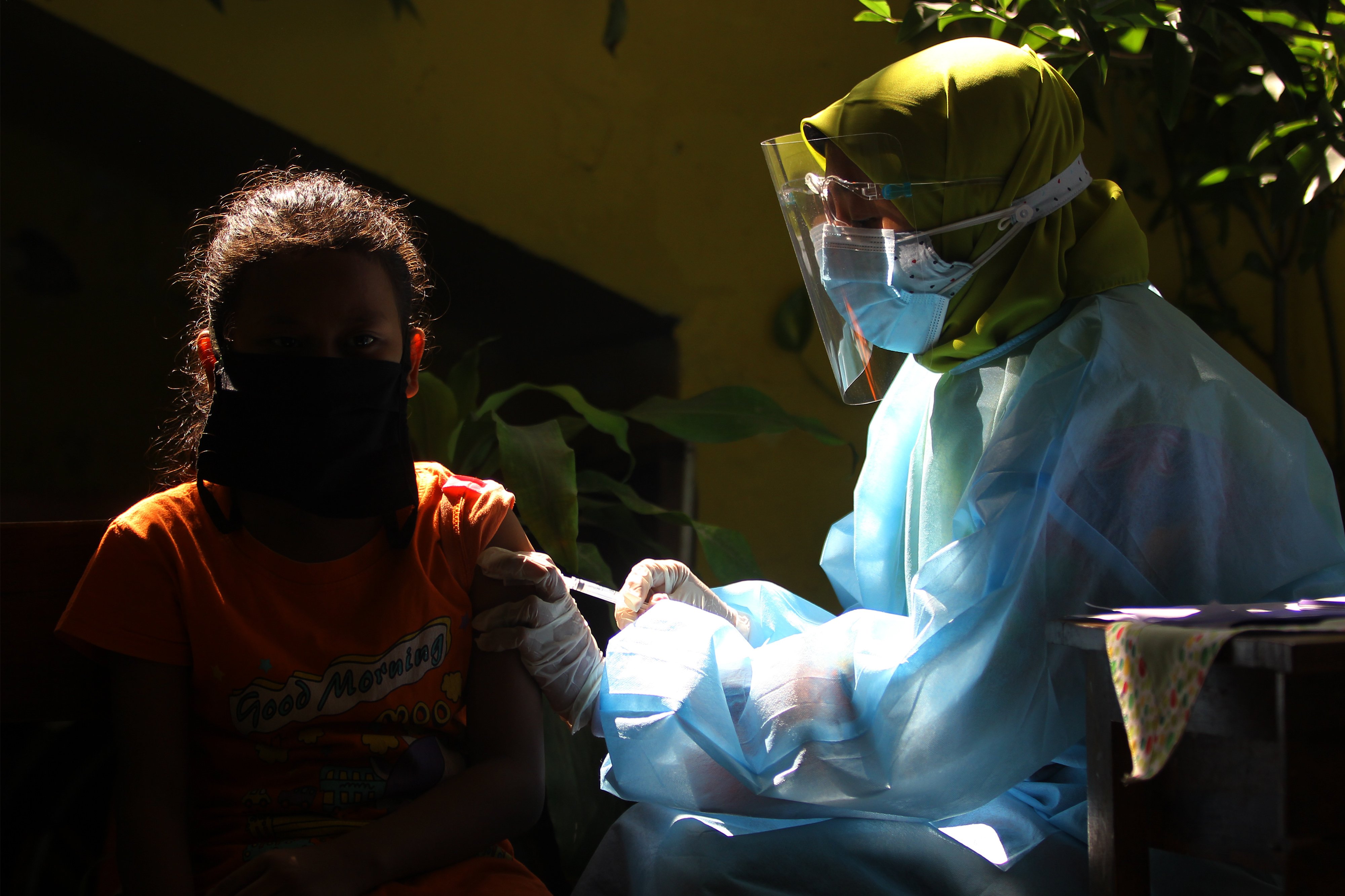 290 Ribu Warga Depok akan Dapat Vaksin Covid-19 Mulai November