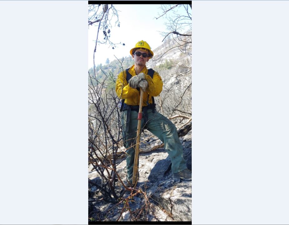 WNI Muhammad Yulfiano Gerwynaldo yang menjadi bagian pasukan pemadam kebakaran di California, AS.