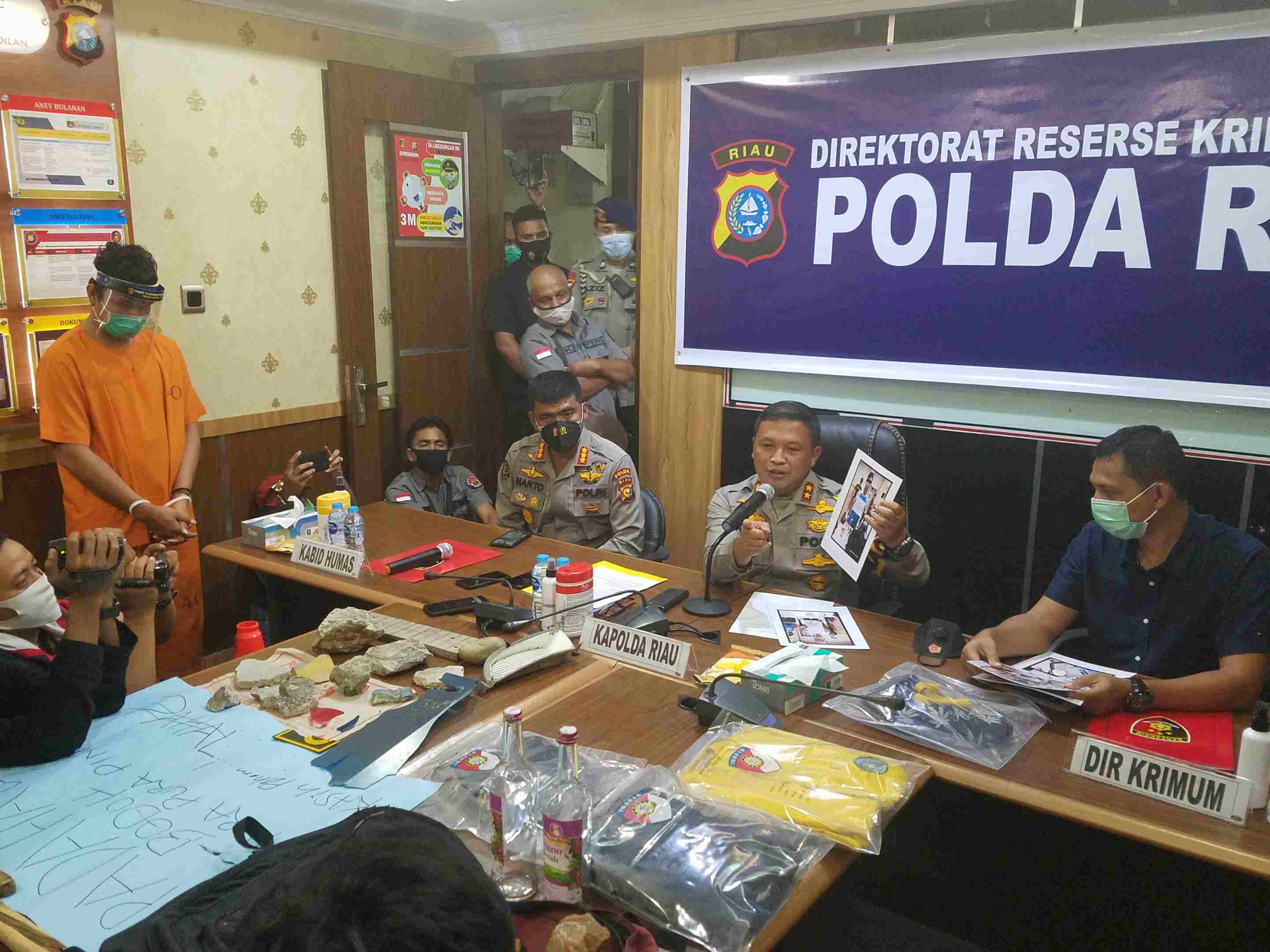 Polda Riau Tangkap 21 ABG Pembawa Batu dan Miras Saat Demo